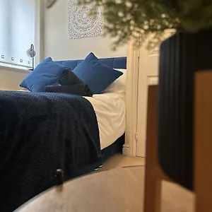  Apartment 2 Bdr City Centre With Parking United Kingdom
